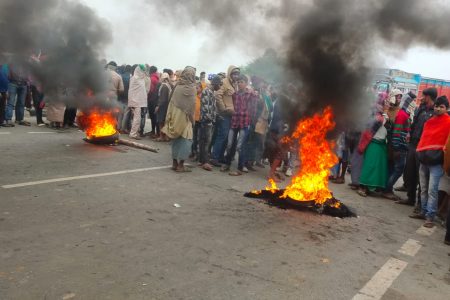 राजधानी पटना के फोर लेन पर सुबह सुबह भीषण सड़क हादसा ۔۔।