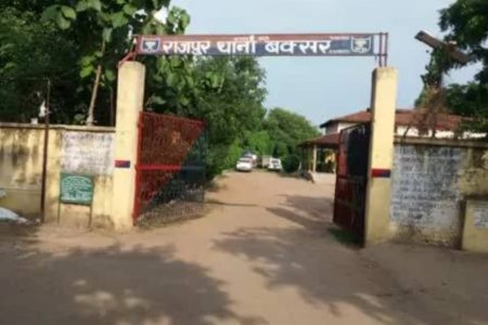 युवक को मारी गोली…हालत गंभीर..  राजपुर थाना क्षेत्र के डिहरी गांव की घटना..  देर रात हुई गोलीबारी..गांव में तनाव