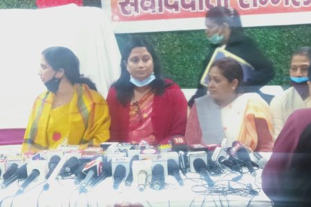 महिला विकास मंच ने कहा सेल्टर होम मामले की जांच के लिए करें एसआईटी गठित