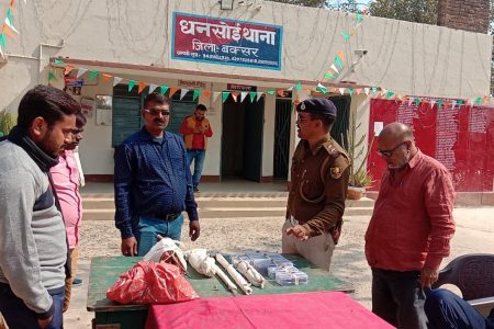 मिनी गन फैक्ट्री कि हुआ उद्भेदन..  महिला समेत कई गिरफ्तार..