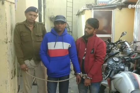 सैकड़ो लीटर शराब के साथ दो तस्कर गिरफ्तार