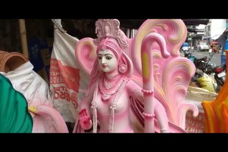 एक तो कोरोना महामारी का मार झेलना और फिर प्राकृतिक का मार दोनो तरफ से कलाकारों को परेशानी में डाल दिया