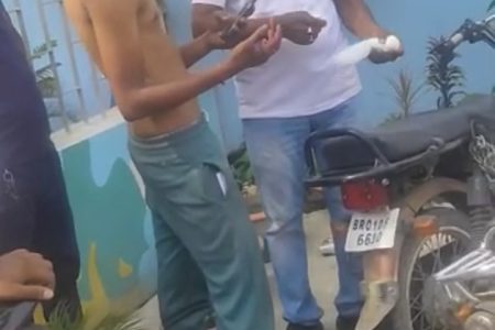 कंकडबाग अंचल कार्यालय में गुंडागर्दी, फूटपाथ दुकानदार की बेरहमी से पिटाई अतिक्रमण के नाम पर नगर निगम वसूल रहा है रंगदारी
