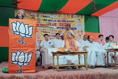 कृषि मंत्री ने मोदी सरकार की उपलब्धियां गिनाई