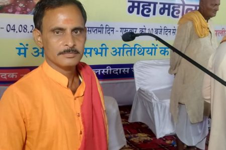 शंखनाद से गूजंमान हुआ बक्सर- तुलसीदास जयंती पर हुआ अनोखा कार्यक्रम