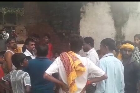बिजली पोल गाडने को लेकर और असामाजिक तत्वों ने किया हंगामा